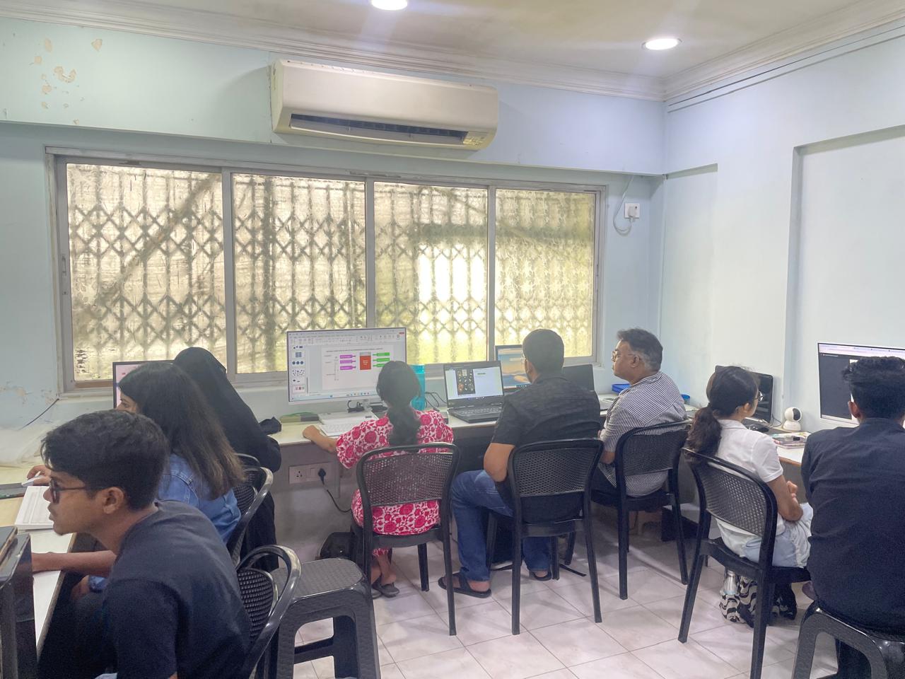 Summer computer course Mumbai students